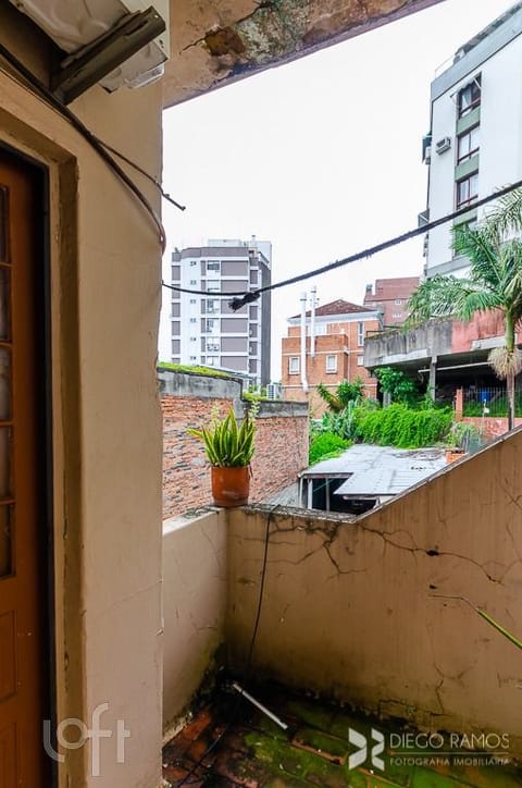 Image 31 - 228108